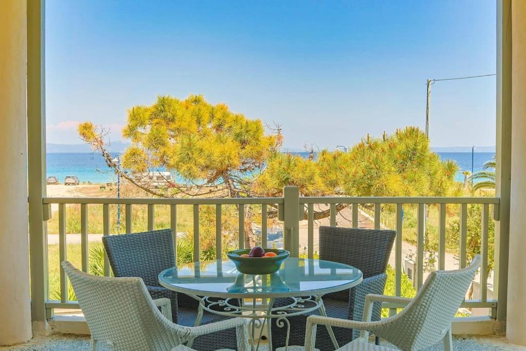The Bright House By The Sea Villa Afytos Dış mekan fotoğraf